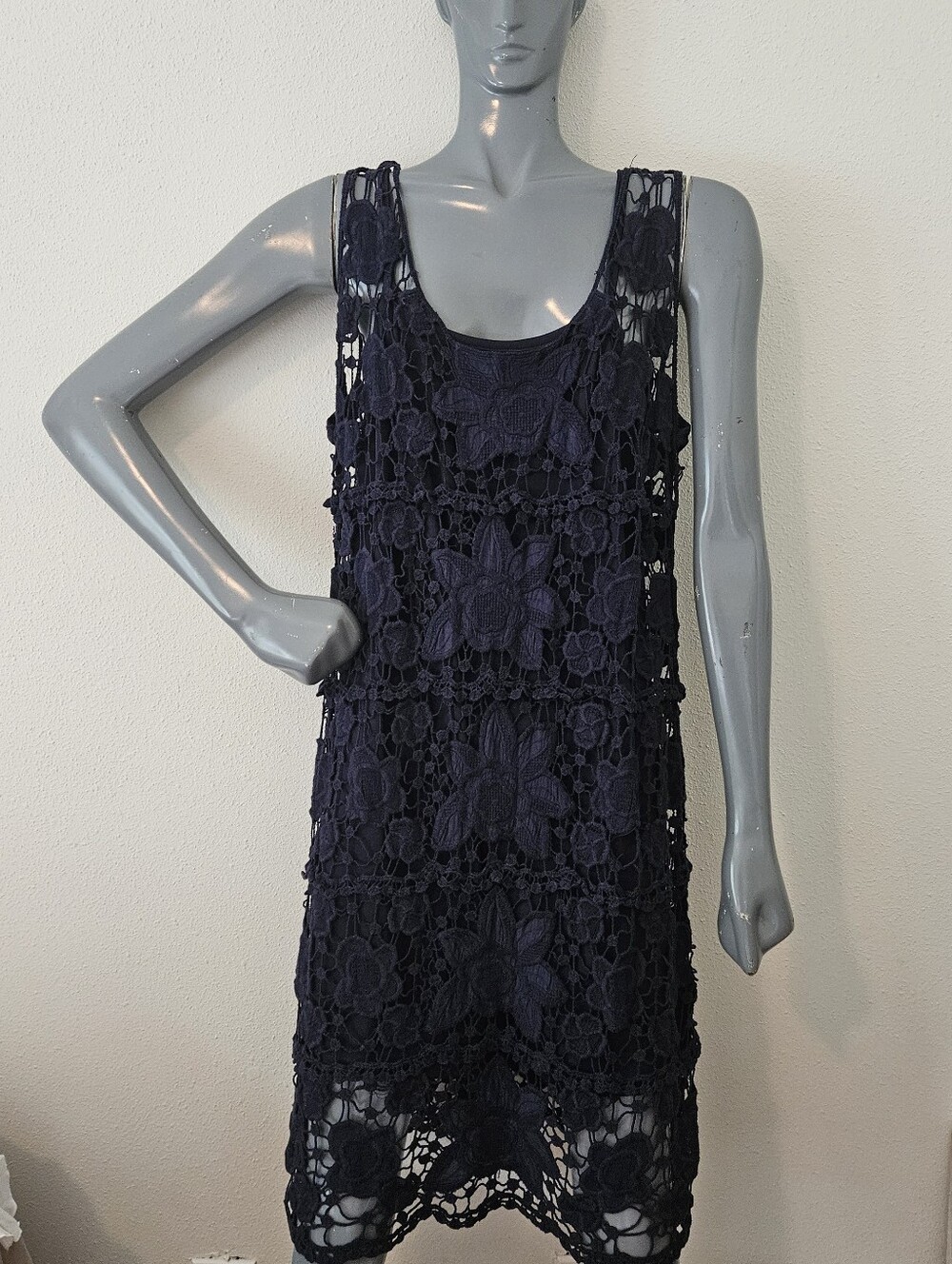 Solitaire By Ravi Khosla Navy Blue Crochet Lace Dress size large